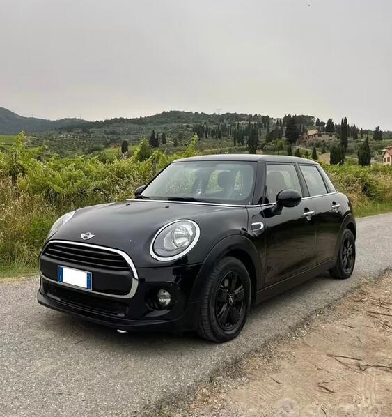 老外一手车 Mini one 2017年 8w8公里 车保养很好
