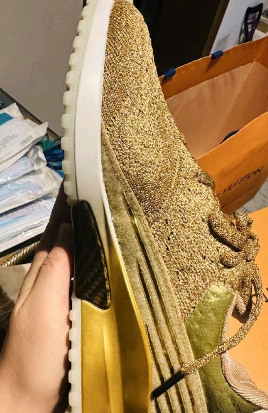 【全德】出售LV限量版sneaker