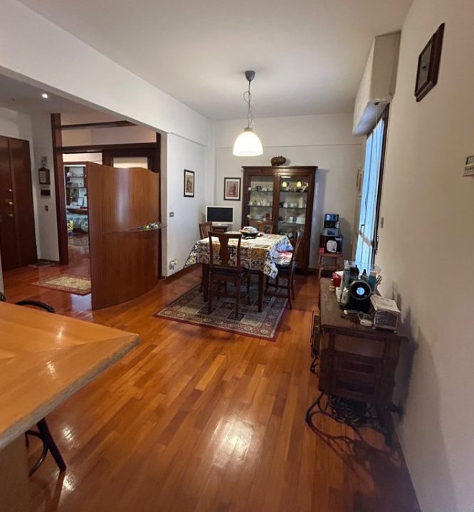 【Prato】Via Ferrara住家出售（罗马小公园附近，23.5万€）