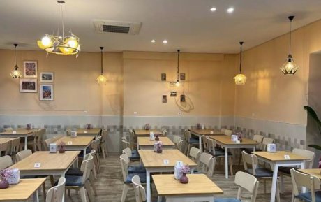 【Badalona】仓库区酒吧餐馆转让（C3执照，280平）