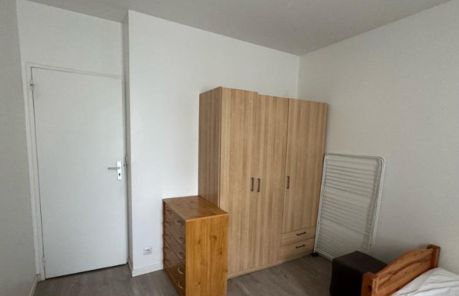 【Val-de-Marne（94省）】7号线终点站单间出租（近Efrei学校，400€全包）