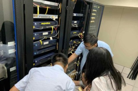 【全西班牙】承接信息机房/数据中心建设（服务器/交换机/路由器上架维护）