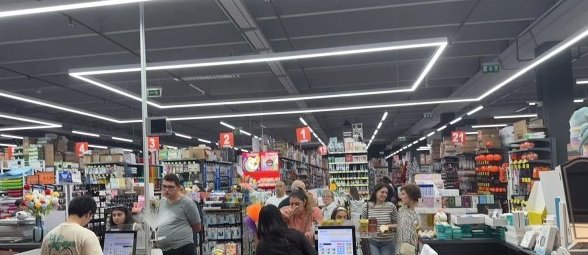 【Rovigo附近】Badia商场大型百货店转让（1100平，人流量大）