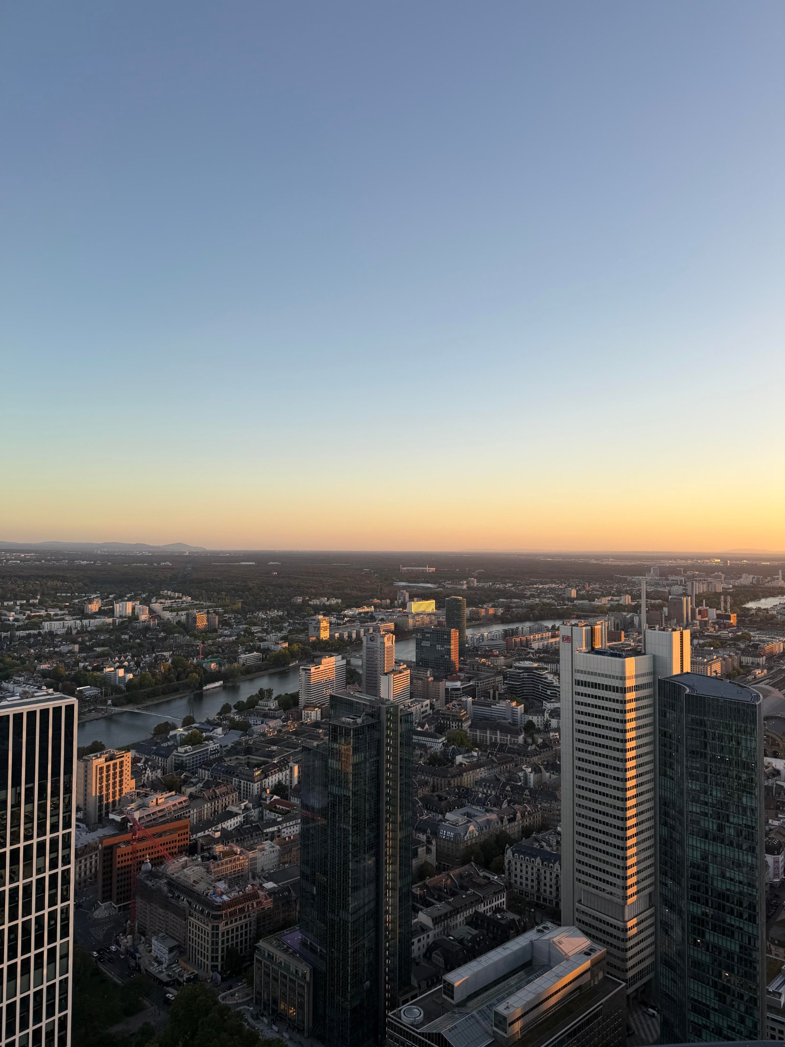 Willkommen in Frankfurt｜喜欢德国的蓝天和惬意，但东西难吃到想立马买机票回国