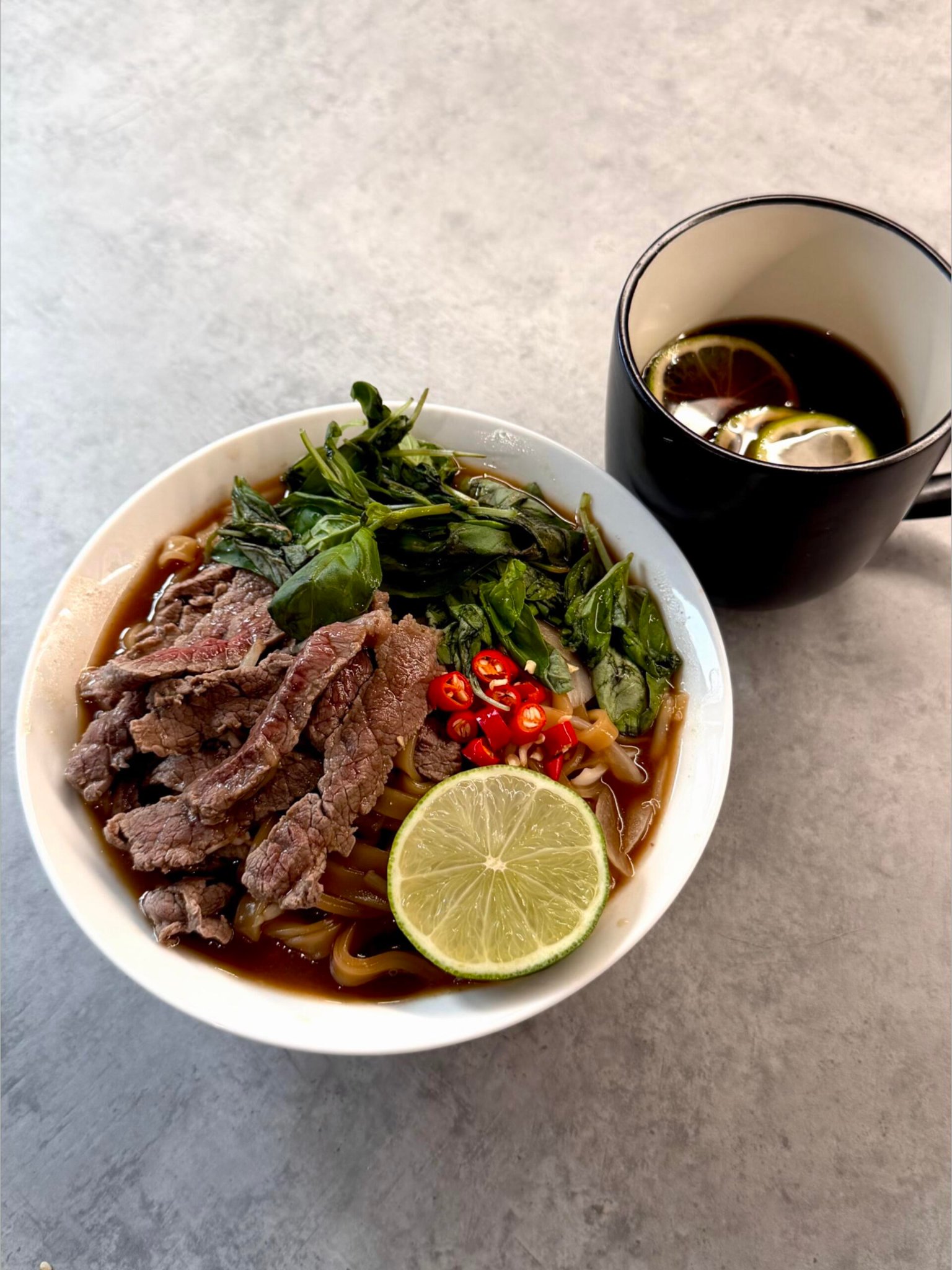 英国Tesco也能做越南粉｜一瓶Itsu汤料搞定一人食，牛肉配thin-cut steaks绝了