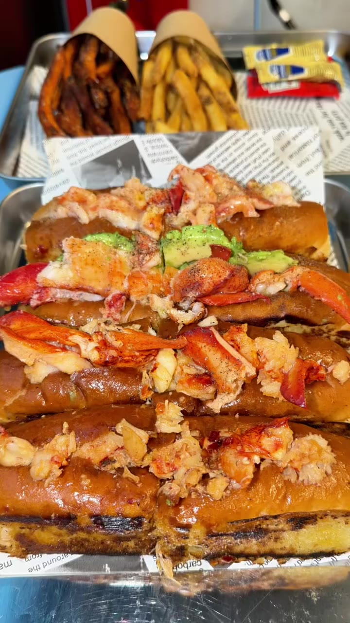 说点什么...
12
13
评论
活动
🇬🇧 美国爆火龙虾🦞卷，英国首店来了

说点什么...
12
13
评论
活动
🇬🇧 美国爆火龙虾🦞卷，英国首店来了