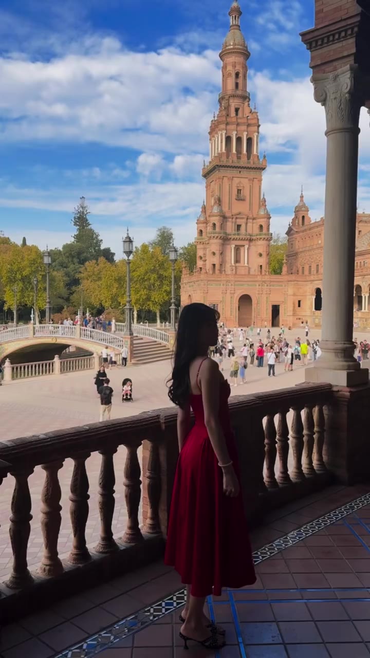 西班牙广场和红裙适配度1000%｜天气好拍摄无敌