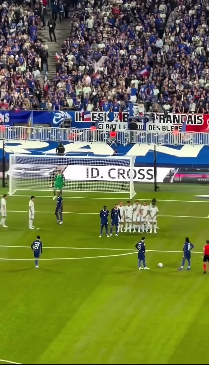 Olise任意球破门！法国队第10球👏🇫🇷