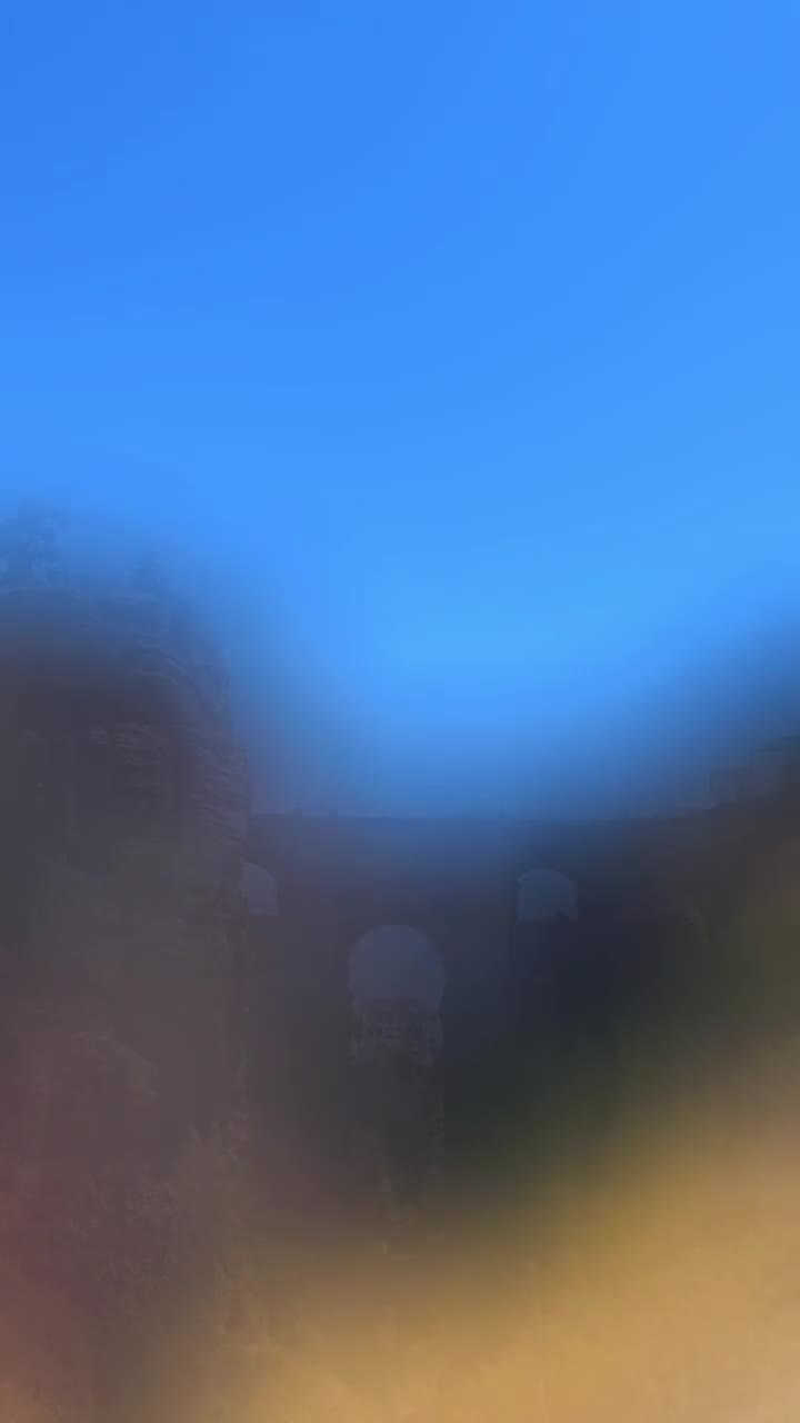 龙达 Ronda｜“私奔之城”，建在百米峡谷之上的白色小城