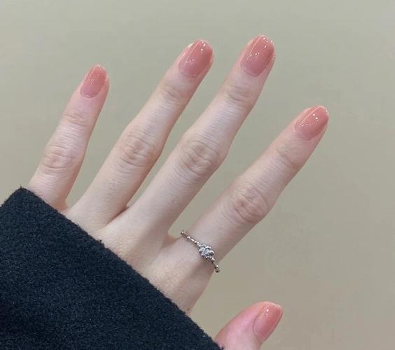 【马德里】专业美甲店诚招美甲师（大工/中工/小工）