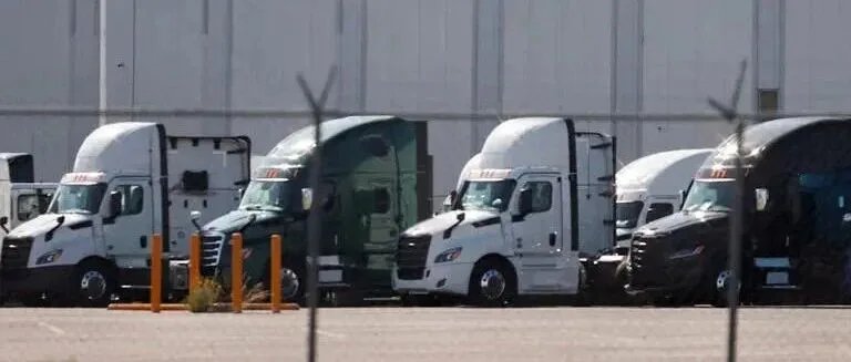 大众、宝马、奔驰都在跌，德国汽车业却杀出一个赢家——戴姆勒卡车