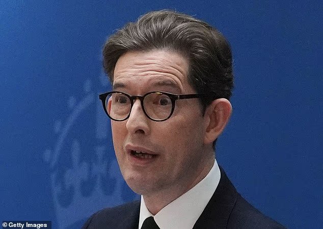 英国军情五处警告：AI可被用于制造致命病原体