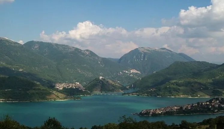 中国女生在Turano湖溺水身亡，事发时离岸边不足5米