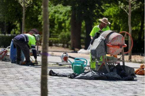 西班牙大赦有效改善劳动市场：已有近34万移民上保，缓和8月就业下降