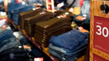 法国服装业开学季销售惨淡：9月销售额同比骤降17.6%