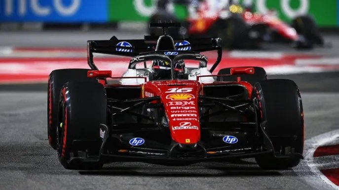F1新加坡站：法拉利错失双领奖台 汉密尔顿致命失误