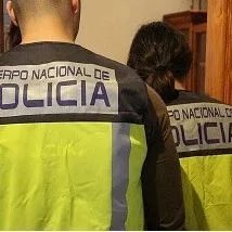西班牙男子伙同三人威胁轮奸前女友，四名男子被捕