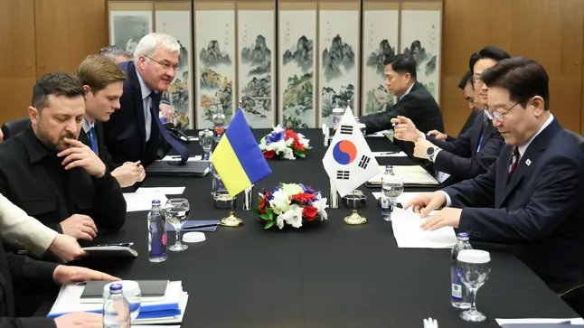 英国首相伯纳姆首访柏林 邀请德国加入GCAP六代机项目