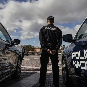西班牙警方揭开仿制高端手机骗局：800至900欧元买到的竟是假货