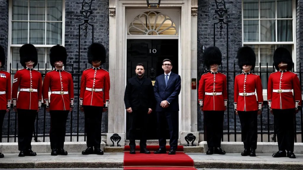 英国首相会见泽连斯基：我们支持你，这一点不会改变