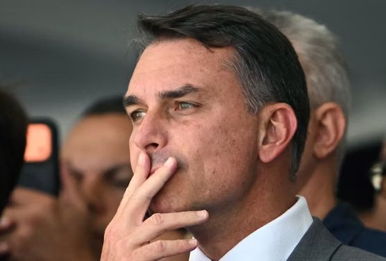巴西最高法院下令调查博索纳罗竞选外国资金与算法操纵