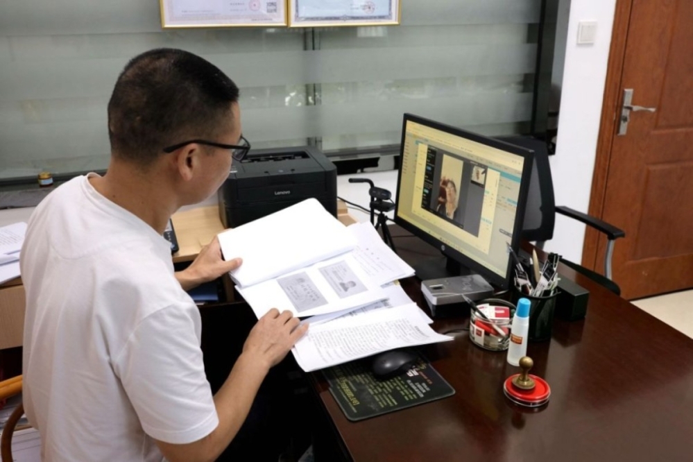 福建明溪推出“侨易办” 驾驶证、公证、房产等业务可在意大利远程办理